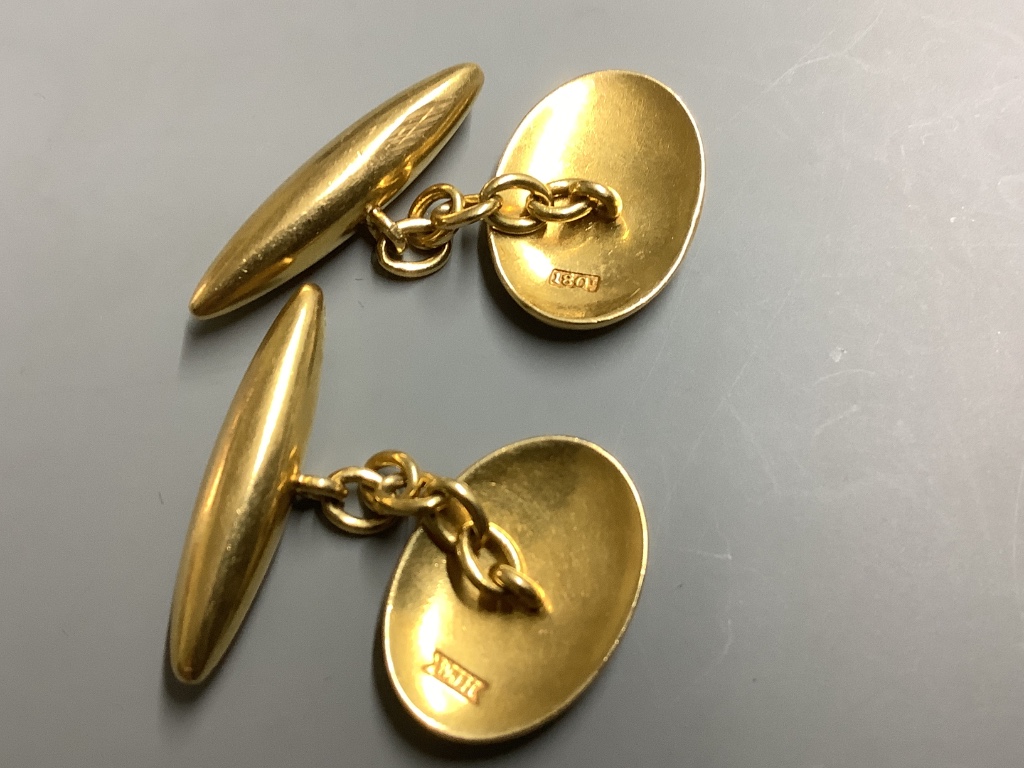 A pair of 18ct. gold Royal Artillery regiment cuff links, with engraved coat of arms and motto